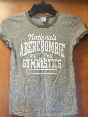 abercrombie kids Olive Heather Green Gymnastics Short Sleeve Tee